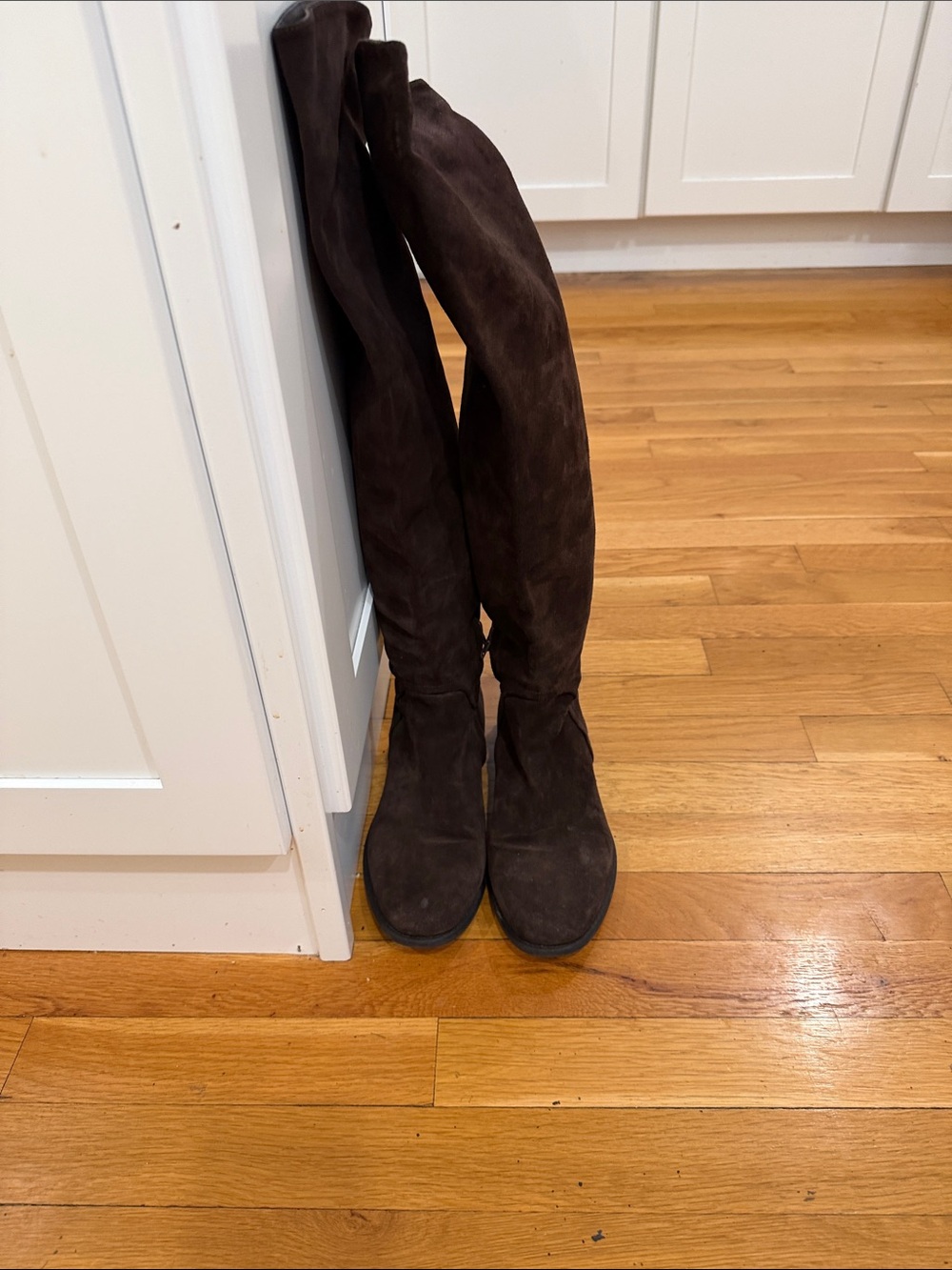 Women’s Over-the-Knee Suede Boots in Dark Brown